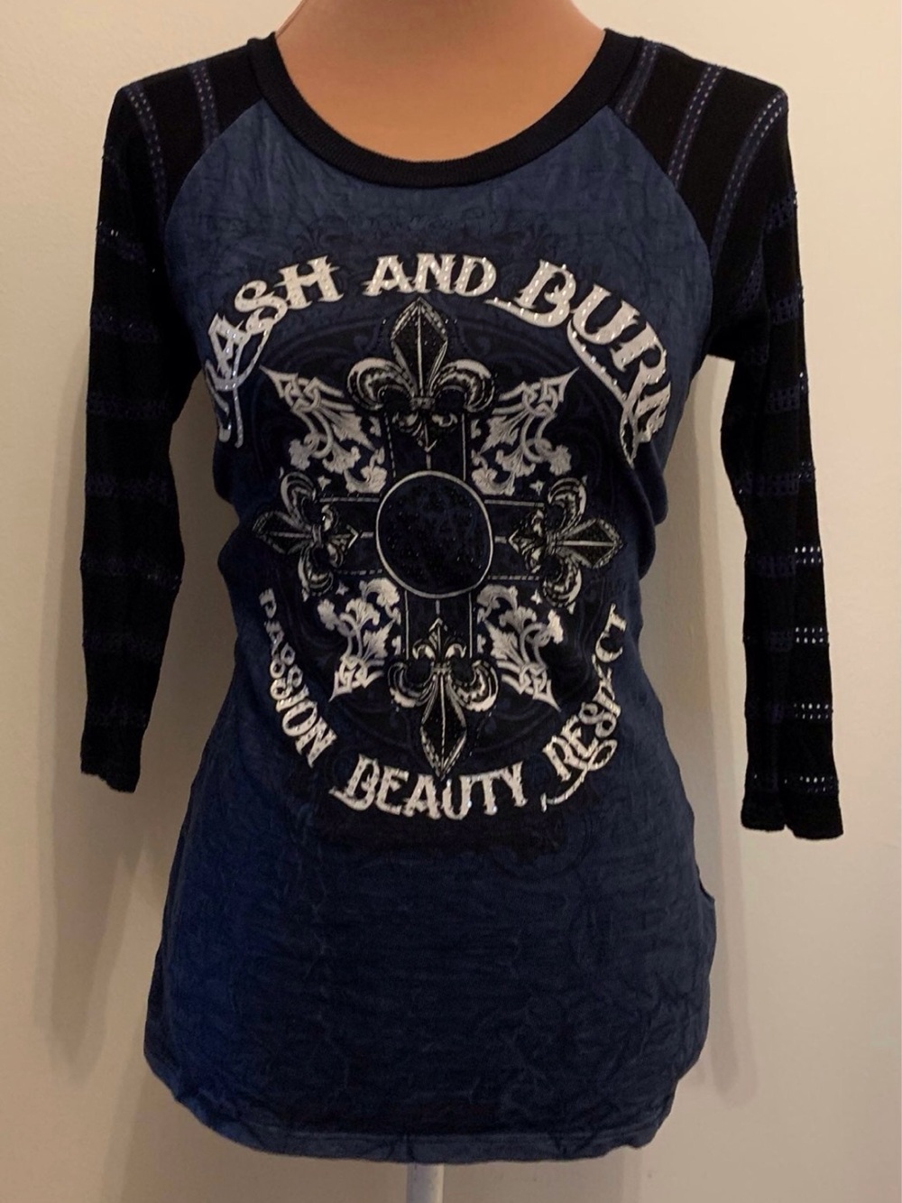 CRASH & BURN Women's Navy and Black With Rhinestones Graphic Raglan Top